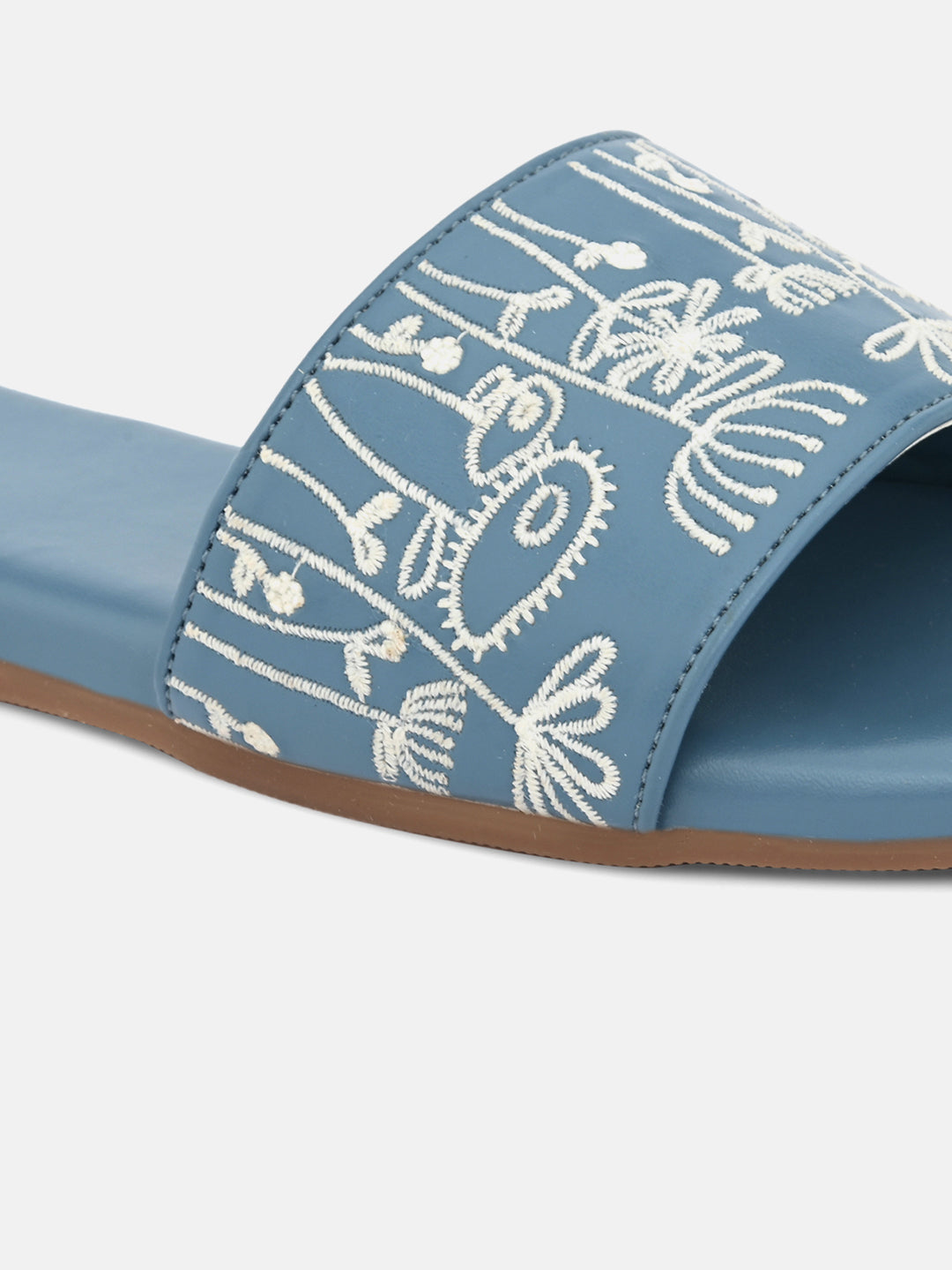 No Monday Blues Flats